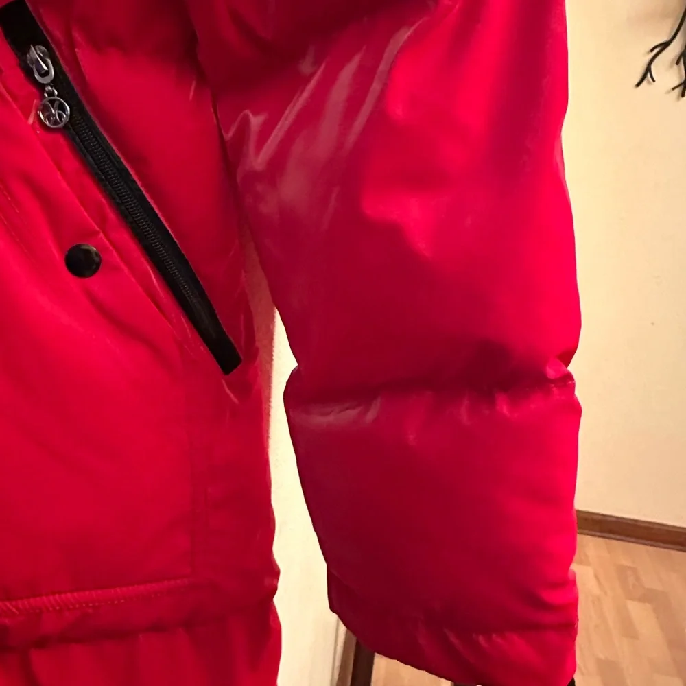 Dolcezza Red Puffer Coat - Picture 6 of 8